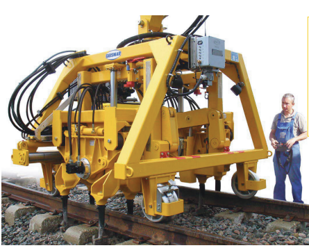 СЪЕМНАЯ ШПАЛОПОДБИВОЧНАЯ МАШИНА 